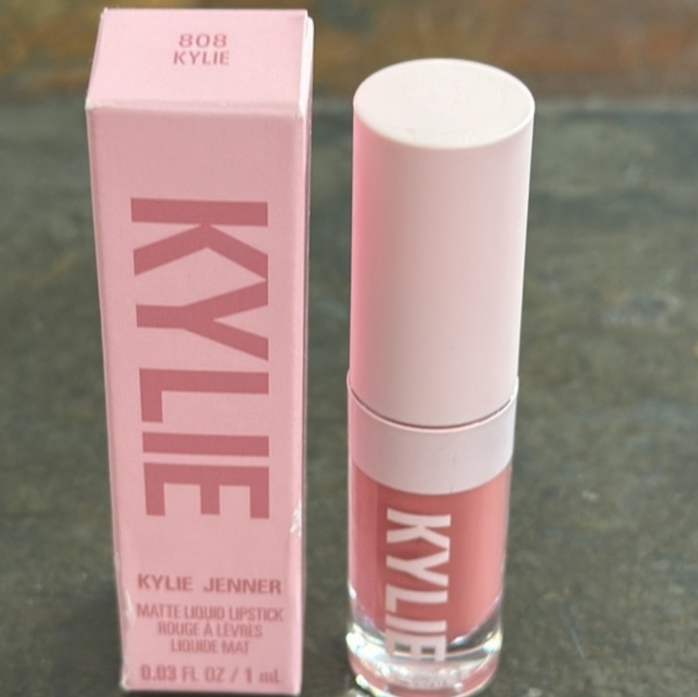 HOLD FOR NIKENKILIAN Kylie Jenner Matte Liquid Lipstick In Kylie